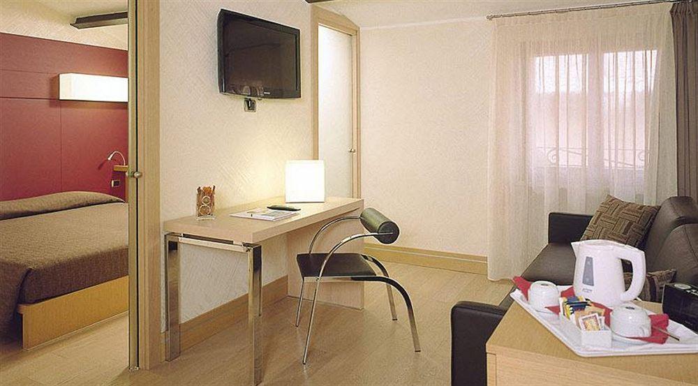 Best Western Hotel Armando เวโรนา ภายนอก รูปภาพ