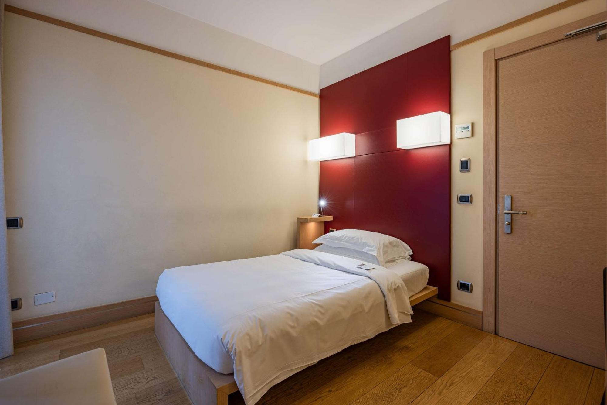Best Western Hotel Armando เวโรนา ภายนอก รูปภาพ